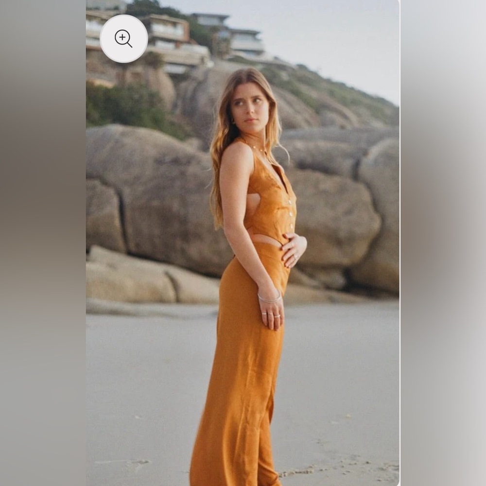 NWT Alchemy London Saffron Suit